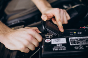 Замена и ремонт автомобильных аккумуляторов
